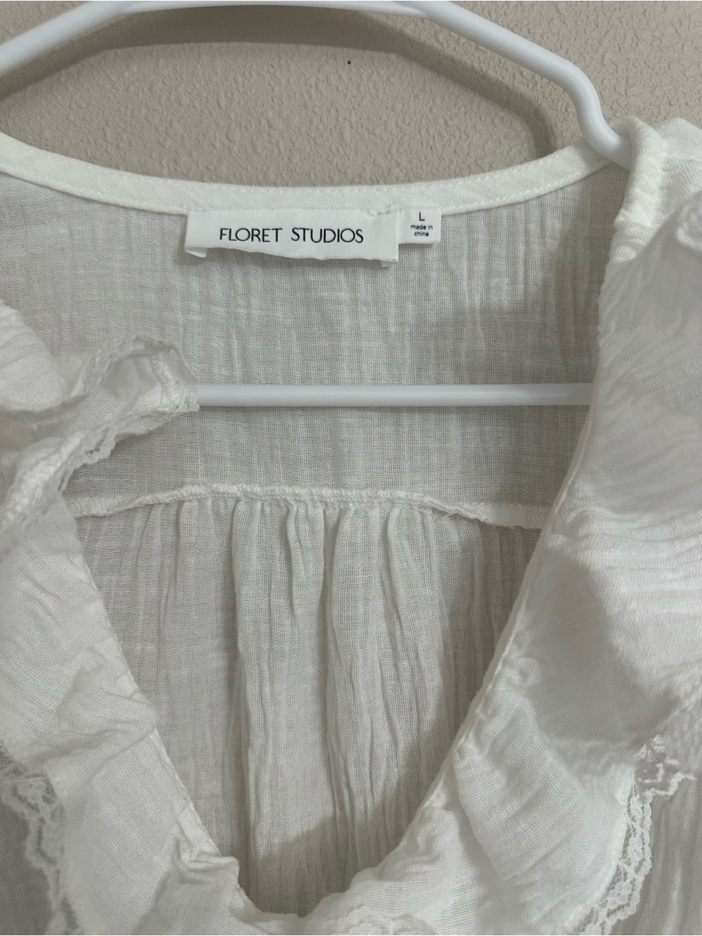Lightweight White Ruffle Button-Front Kids Top - Picture 4 of 5
